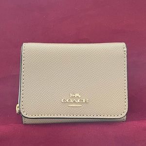 Coach Small Trifold Wallet Taupe w/ burgundy interior